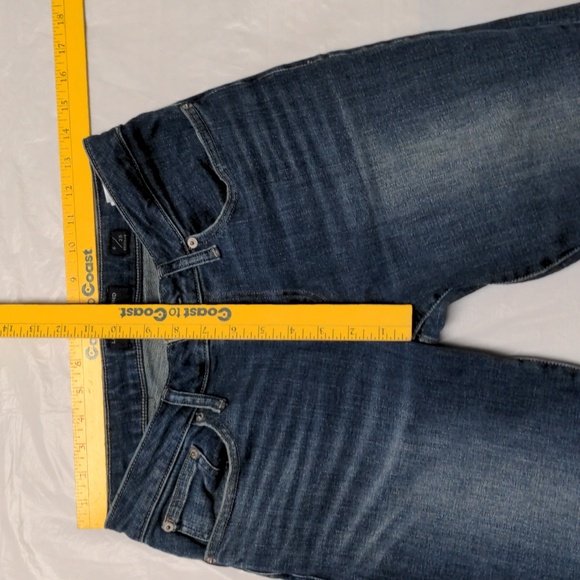 Lucky Brand Low Rise Bootcut Lolita Jeans Y2K Size 6/28 - Picture 3 of 8